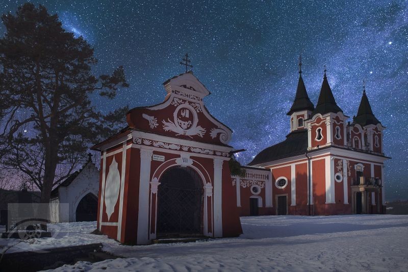 Kalvária v Prešove - osvetlená nocou. Jano Štovka