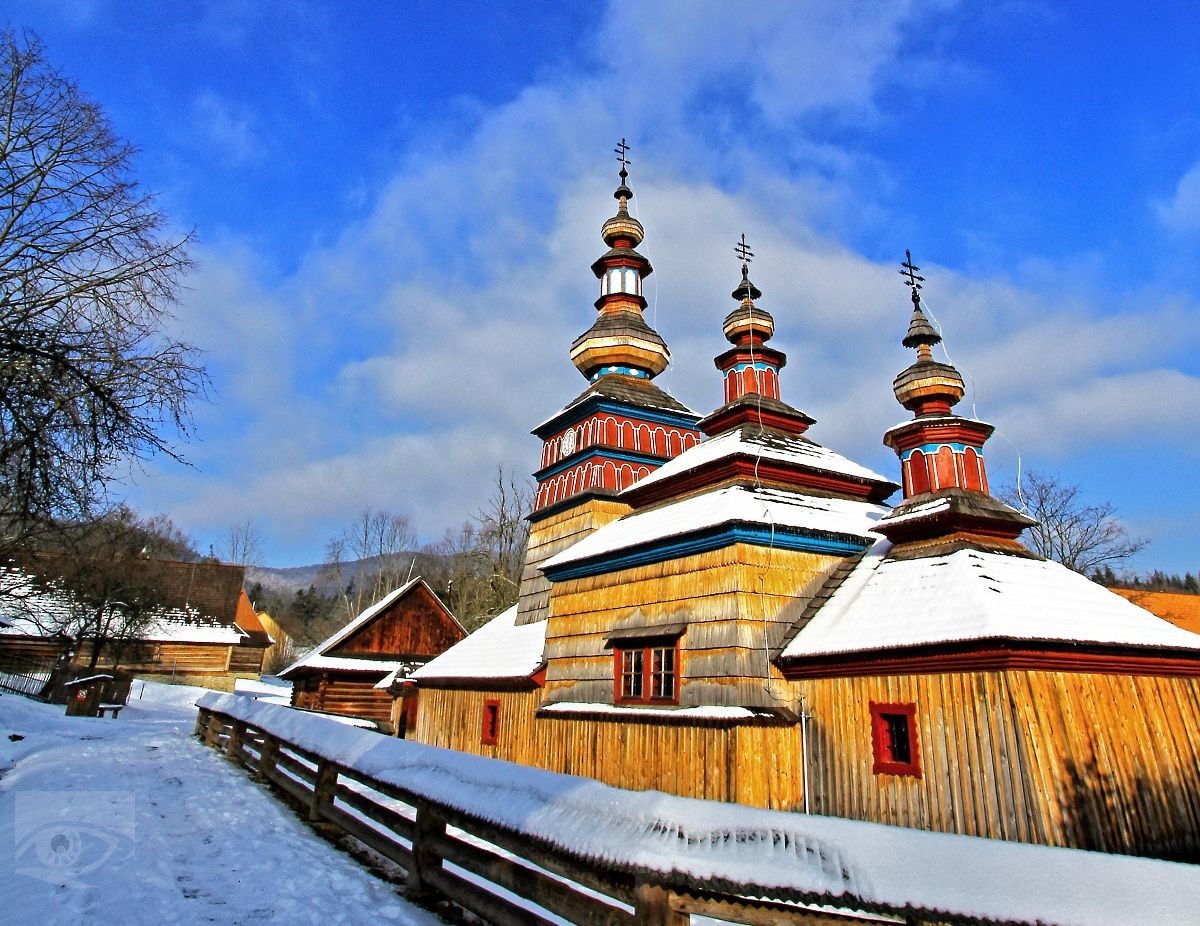  Drevený chrám,, Mikulášová. Foto: OOCR Šariš – Bardejov